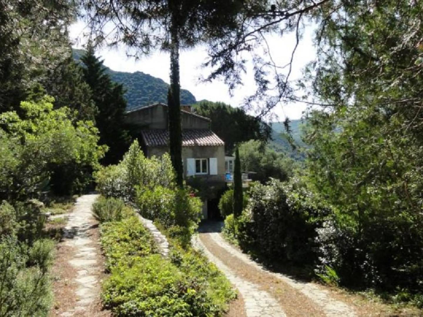 Boutique Villa in Vieussan with Private Pool