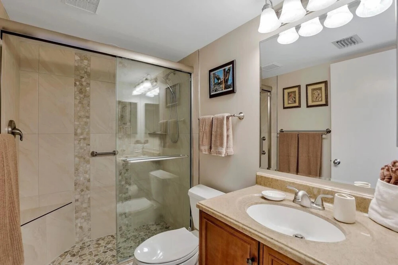 Luxurious Beachfront Condo With Glorious Ocean Views