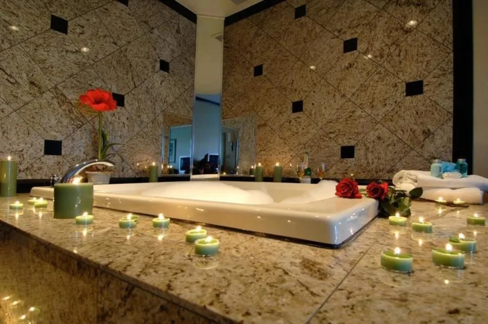 Holiday Inn Express & Suites Williamstown - Glassboro