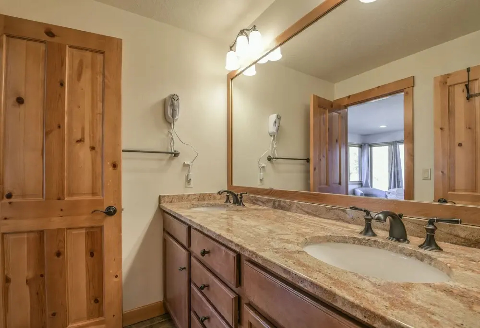 Montezuma 1771 by SummitCove Vacation Lodging