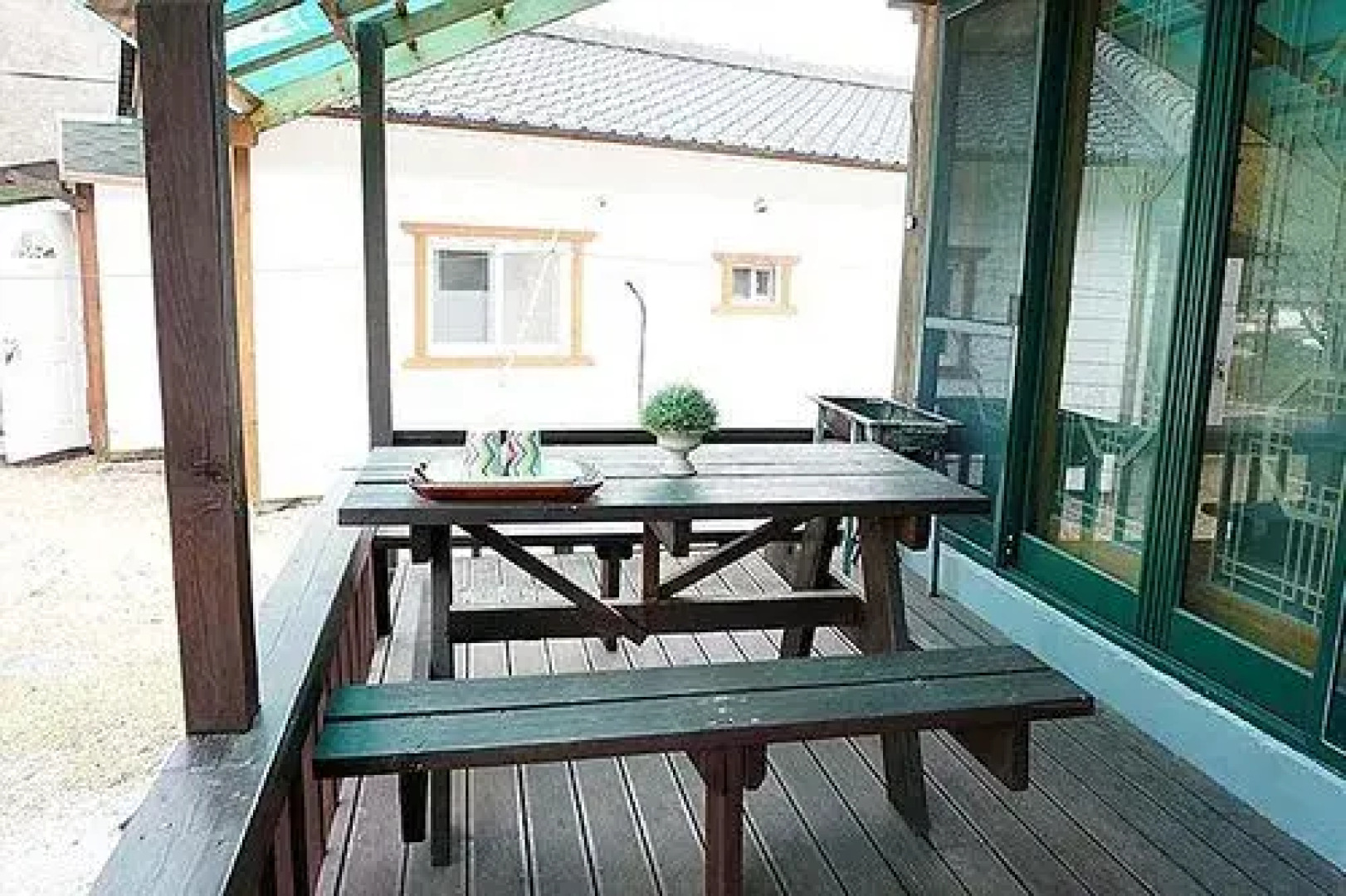 Yangsan Sound of Mountain & Sea Pension