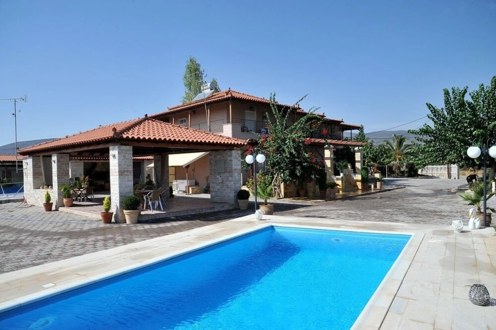 Angelos Kandia Apartments