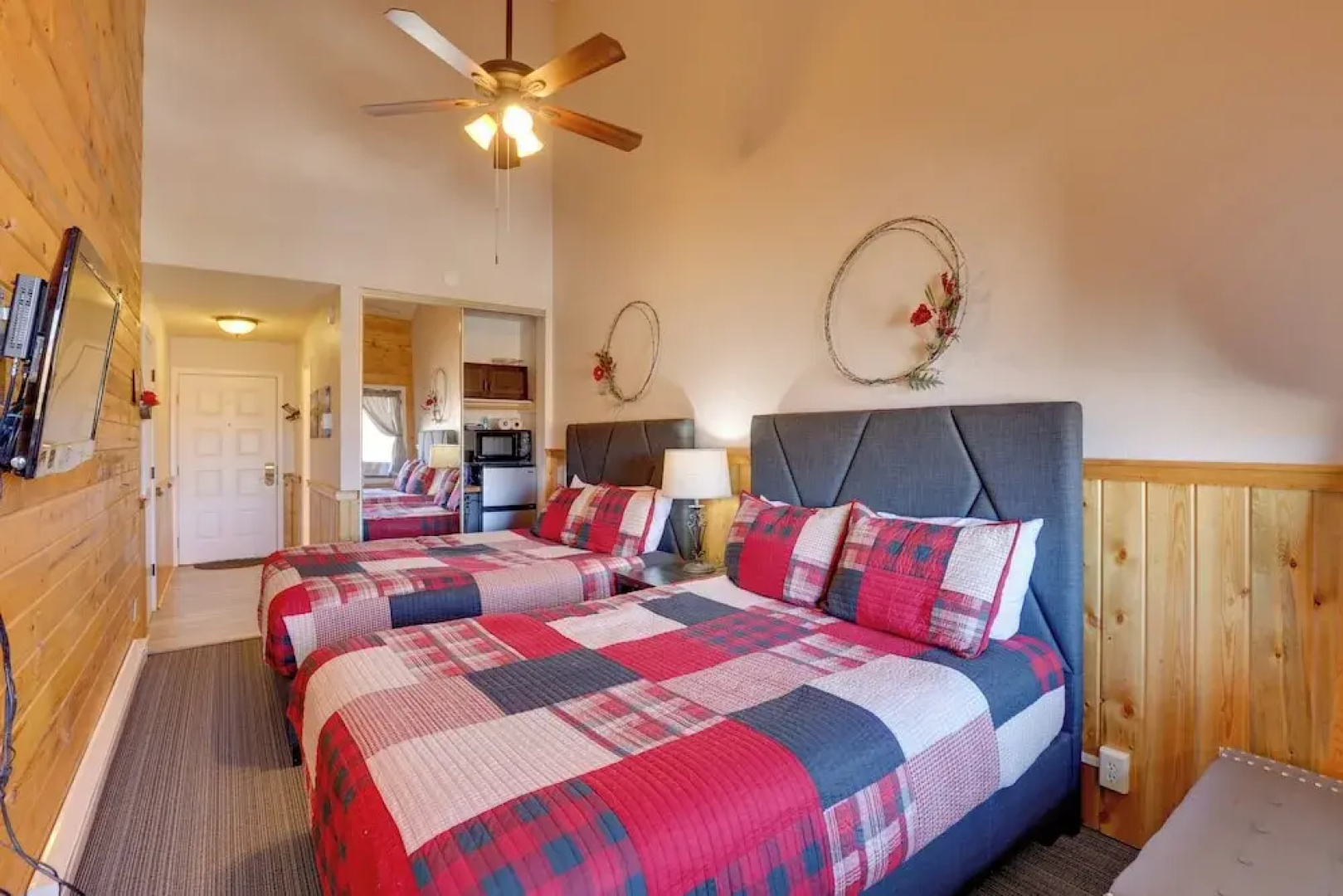 2 Mi to Granby Ranch: Resort Studio w/ Pool Access