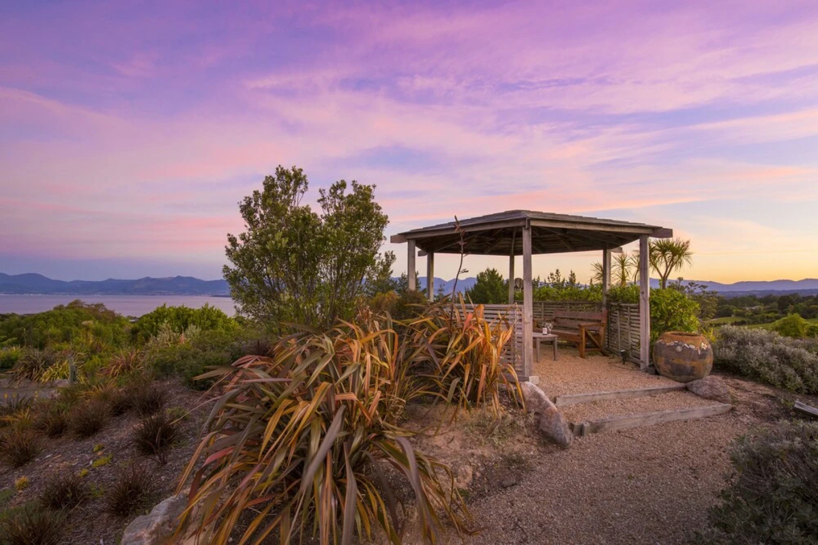 Clayridge House and cottage