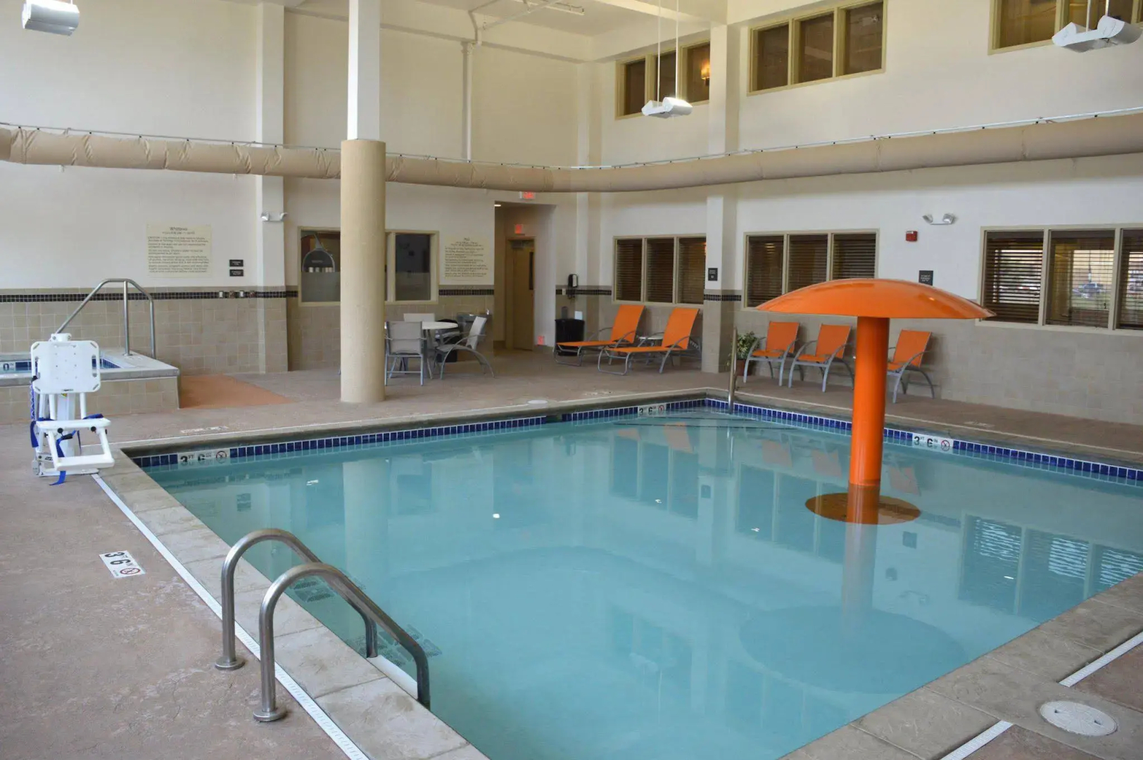 Hampton Inn & Suites Jamestown, ND