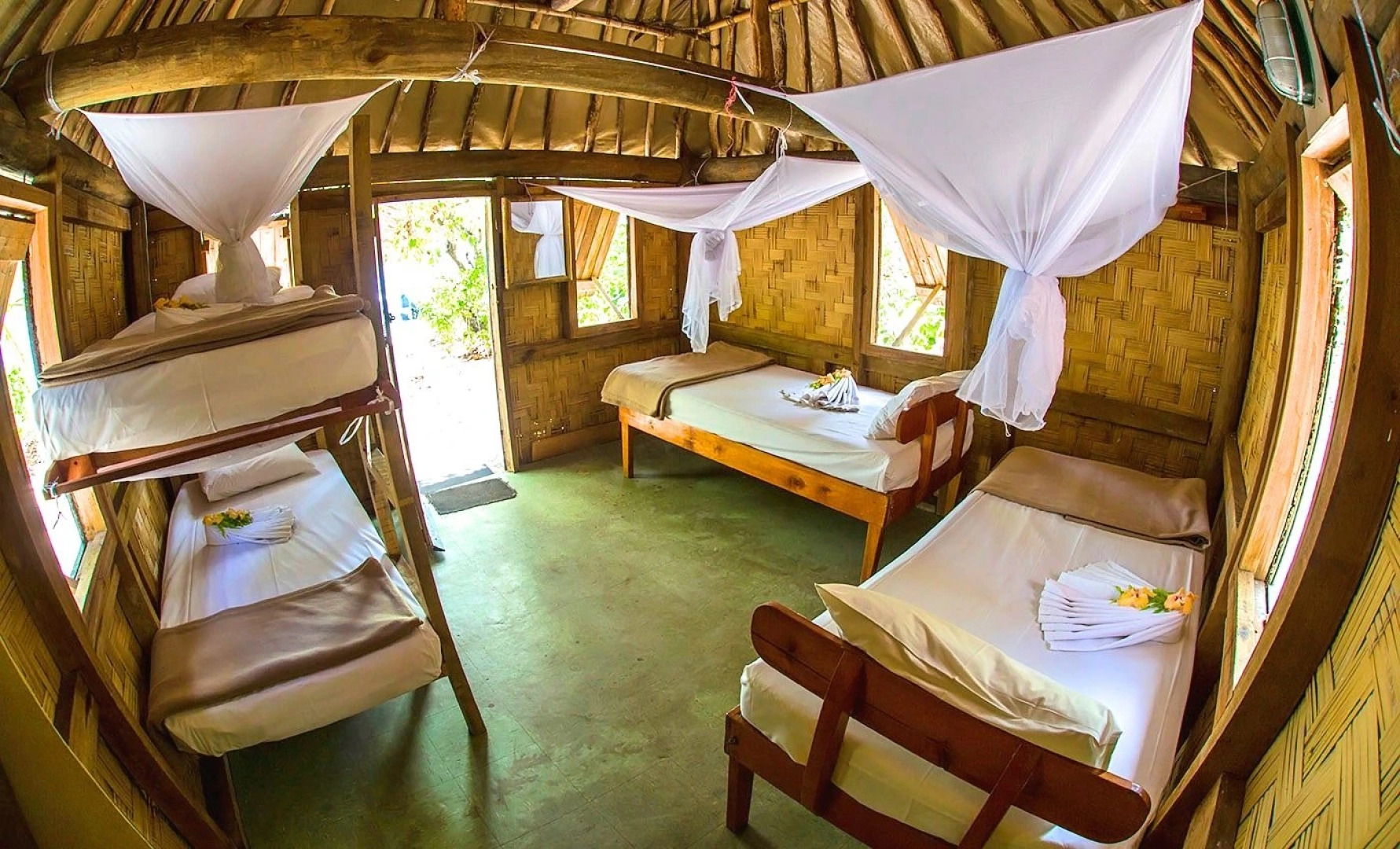 Barefoot Manta Island Resort and Marine Sanctuary