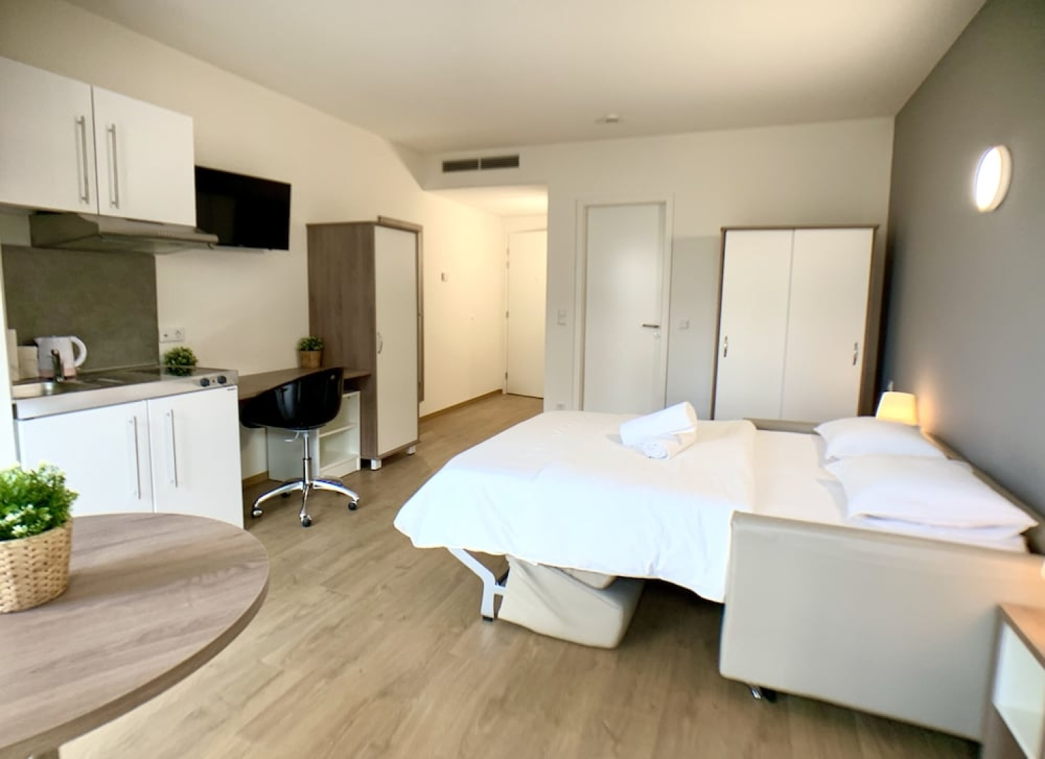 Modern Spacious Studio - 5 Min Walk Rockhal/DT