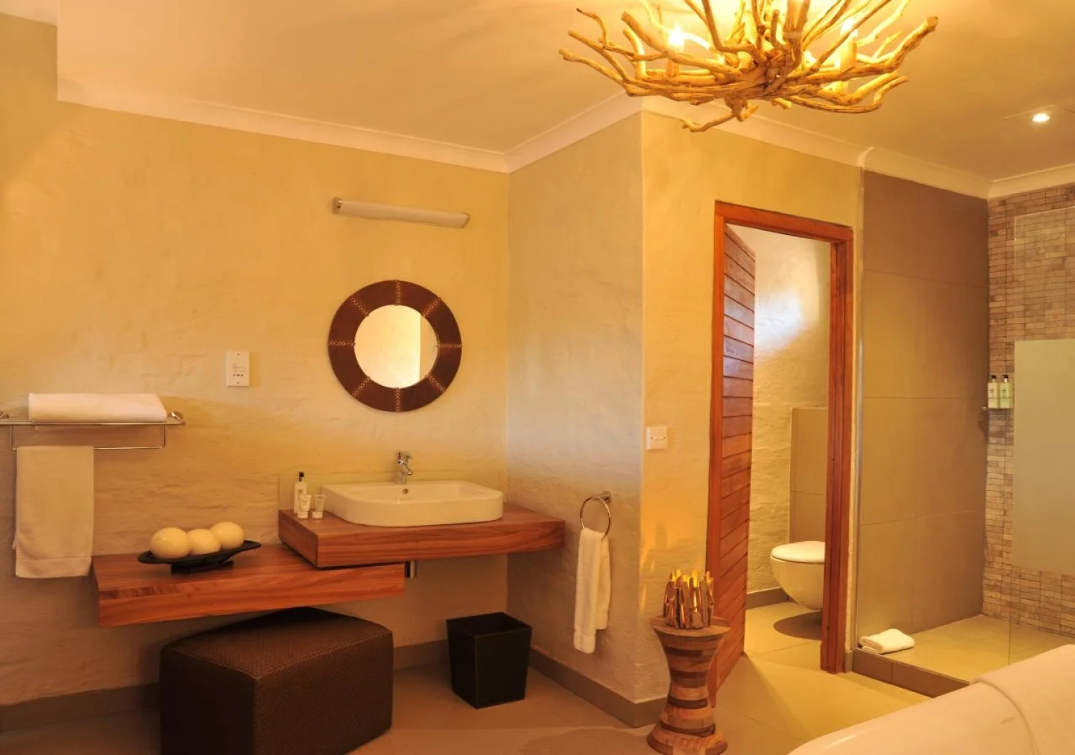 Victoria Falls Safari Club