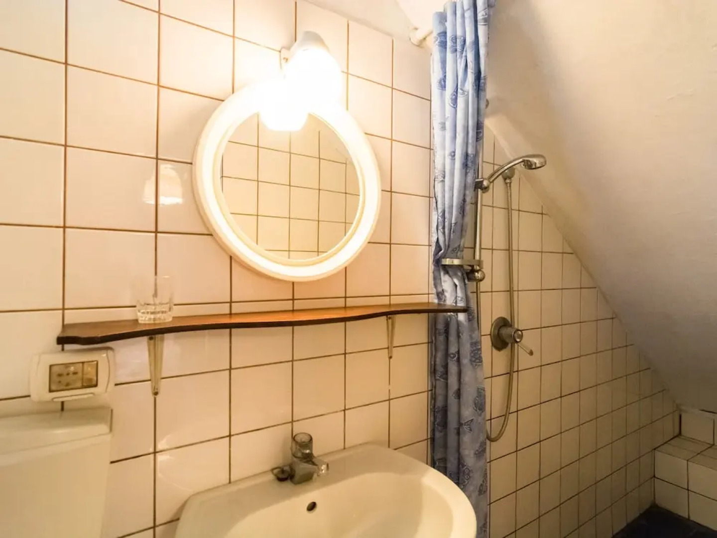 Farmhouse in Tuscany Near Renaissance Villa