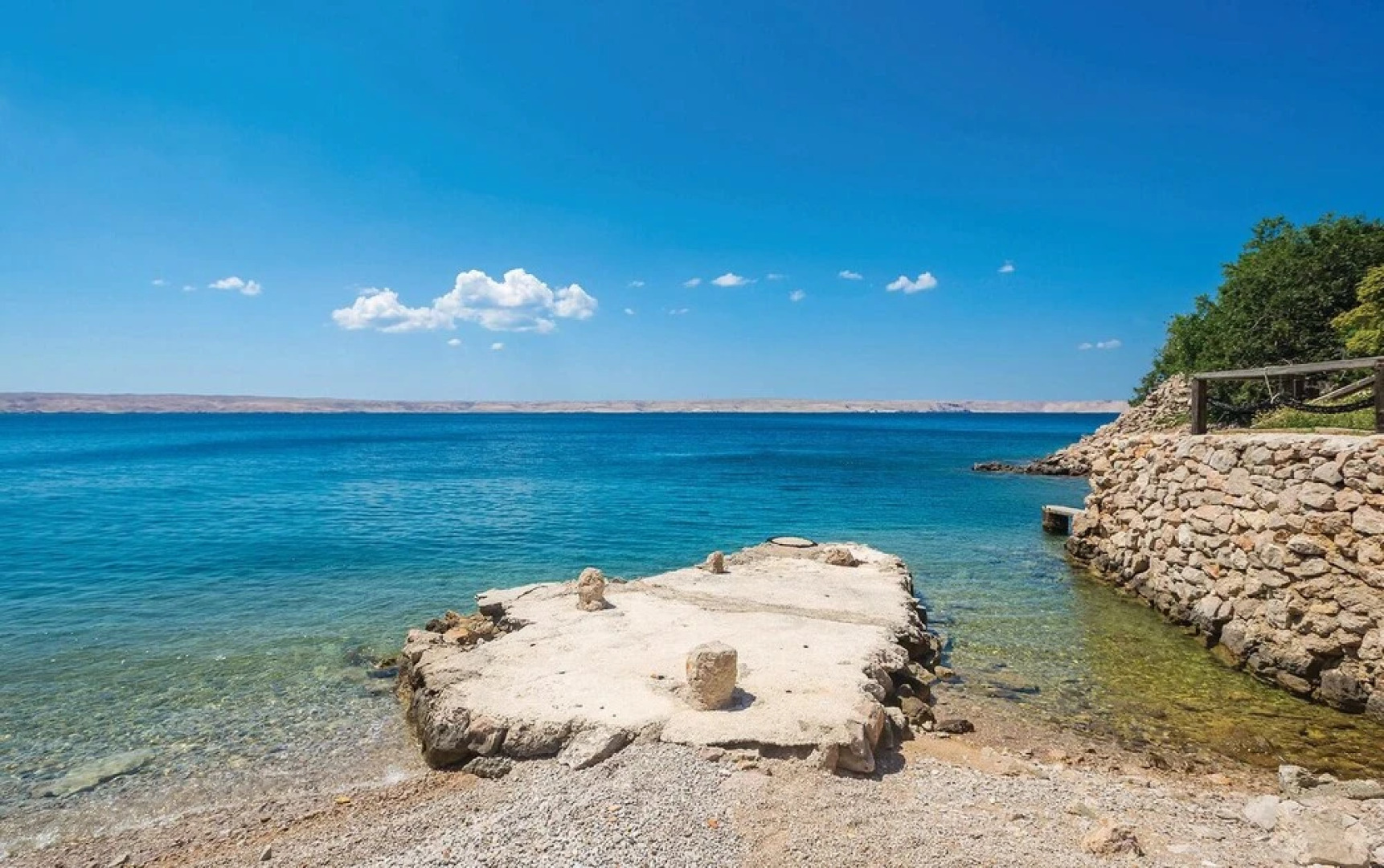 Beautiful Apartment in Lukovo Sugarje With 2 Bedrooms