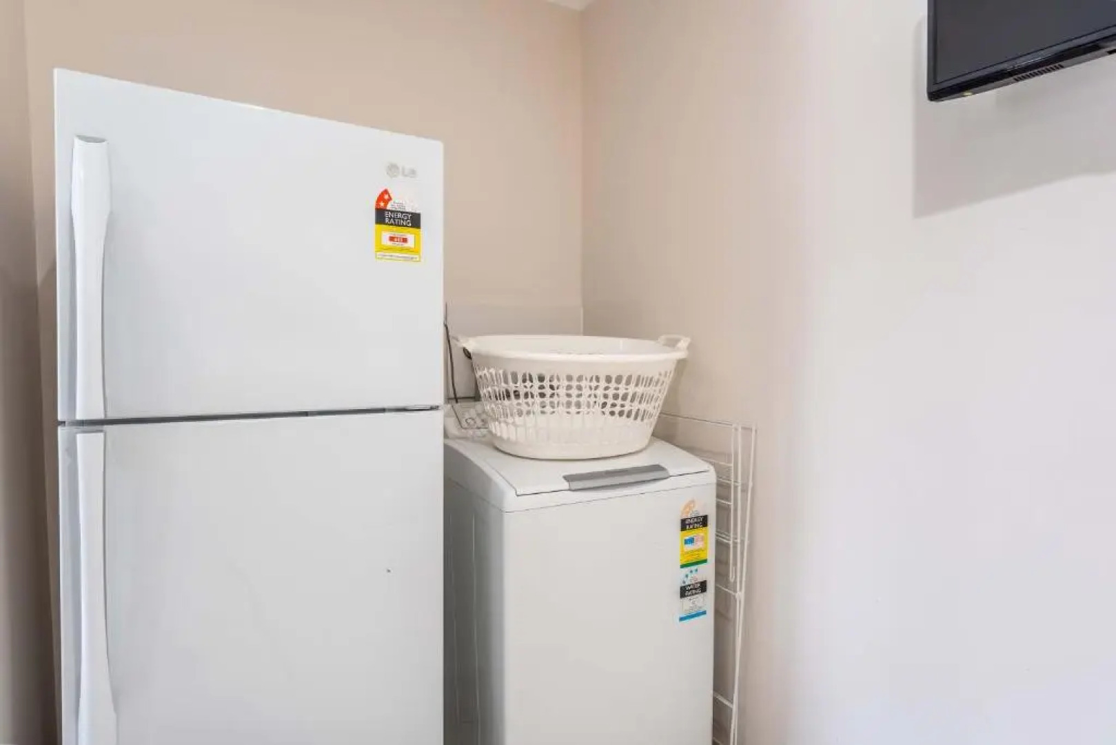 Emerald Gardens Motel & Apartments