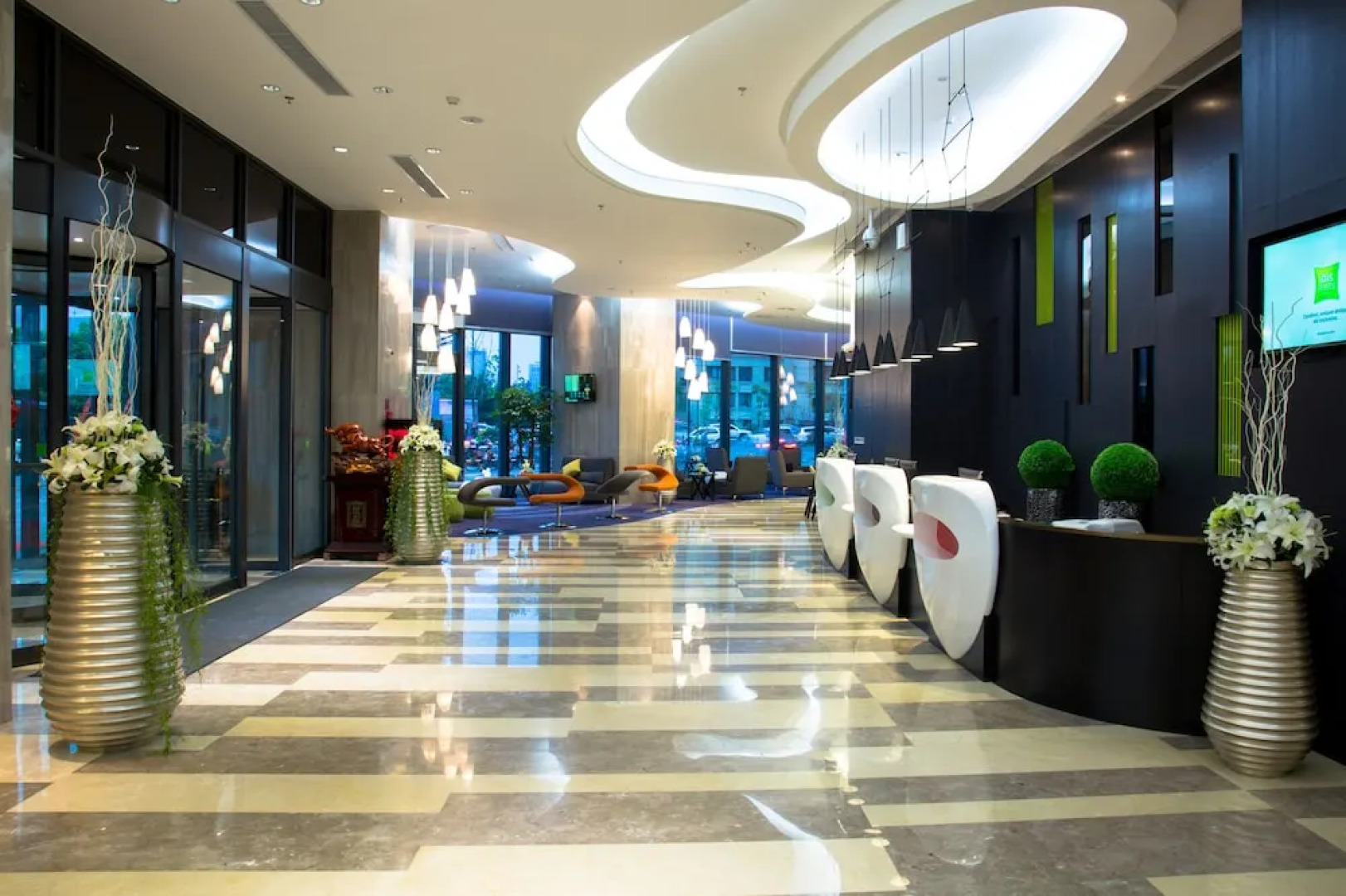 IBIS Styles NT WZ Intl Plz