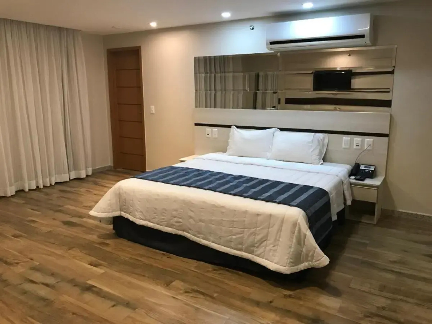 Hotel Brisa Tropical de Macae