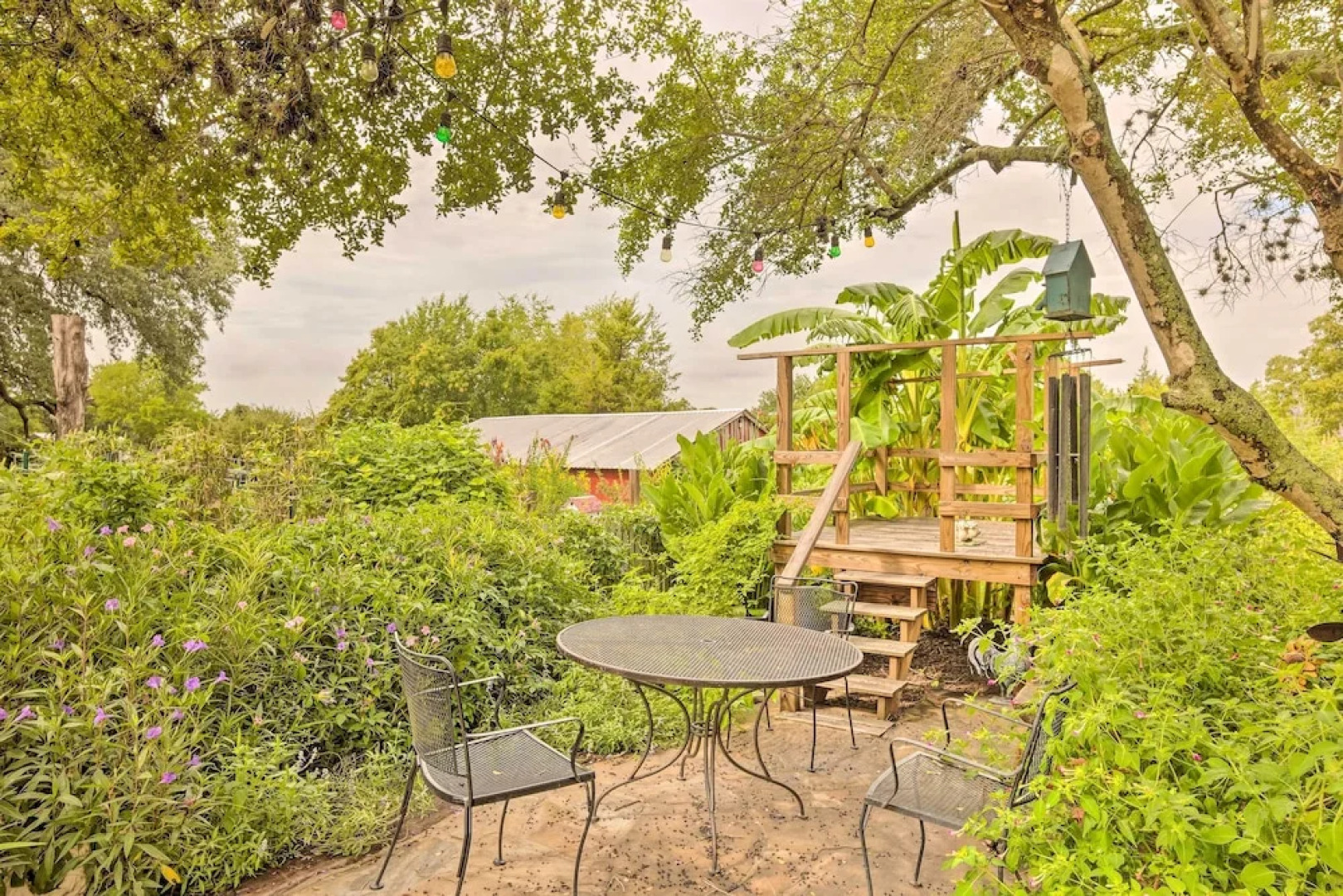 'the Gathering Place' Brenham Home on 6 Acres