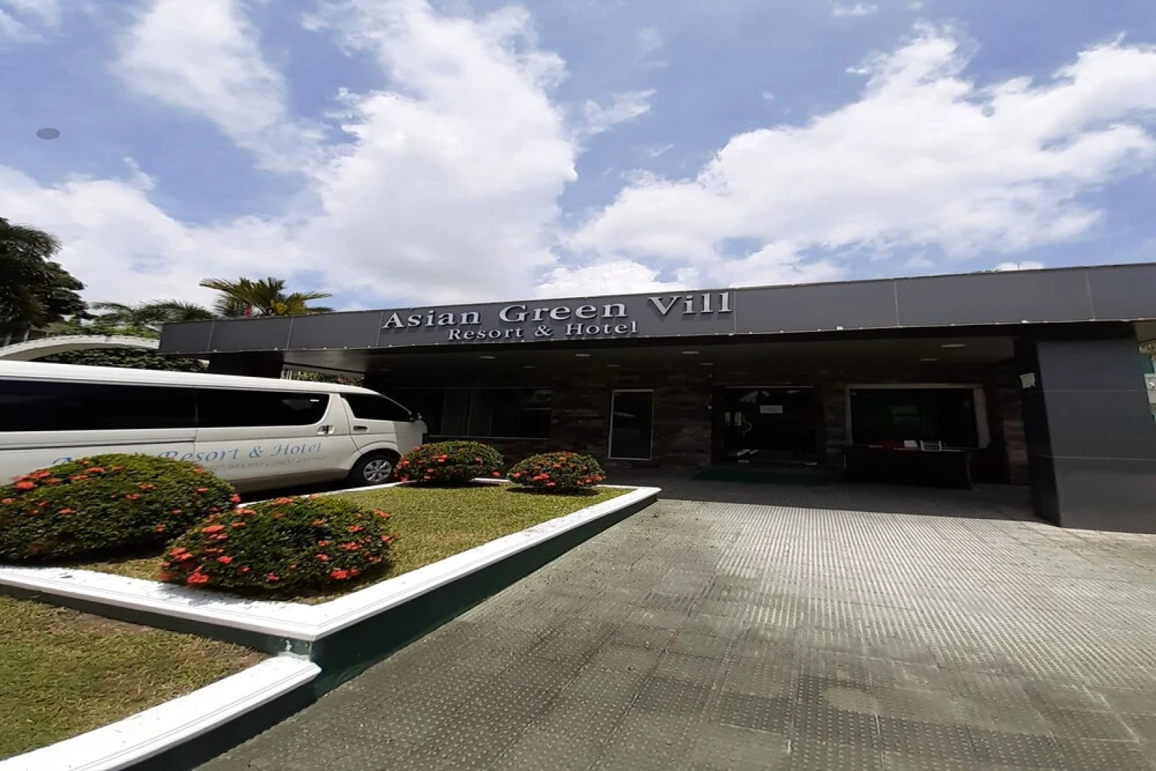 OYO 694 Asian Green Ville Resort