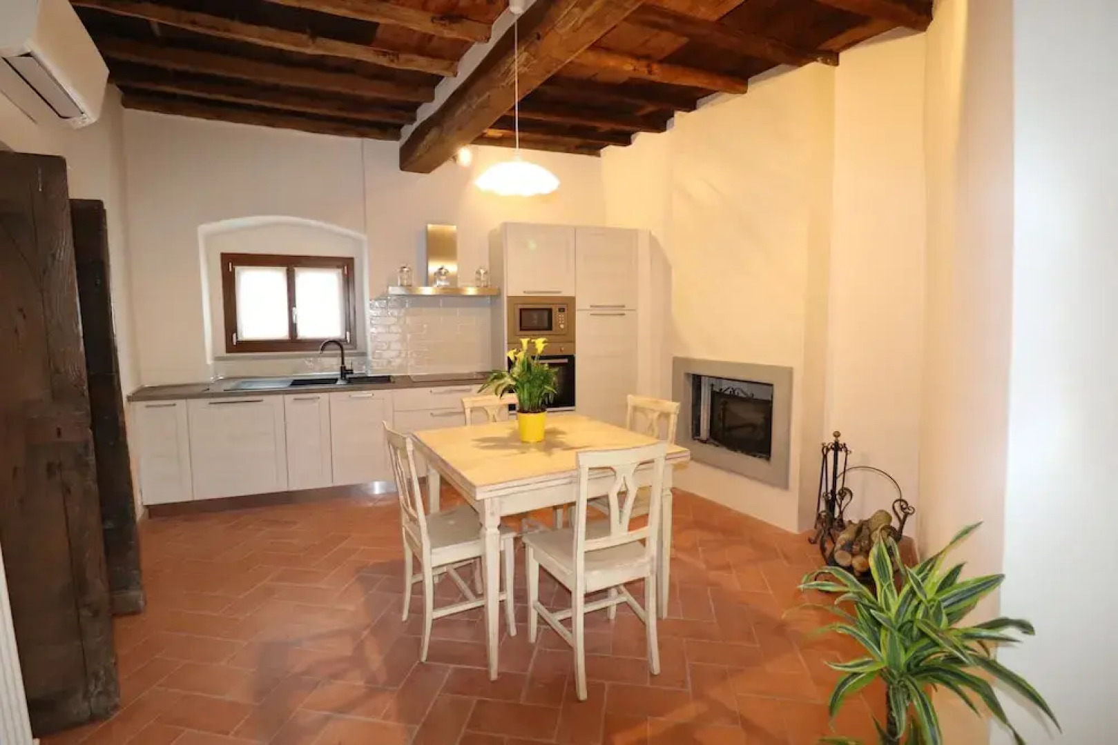 Il Borgo Di Villa Cellaia