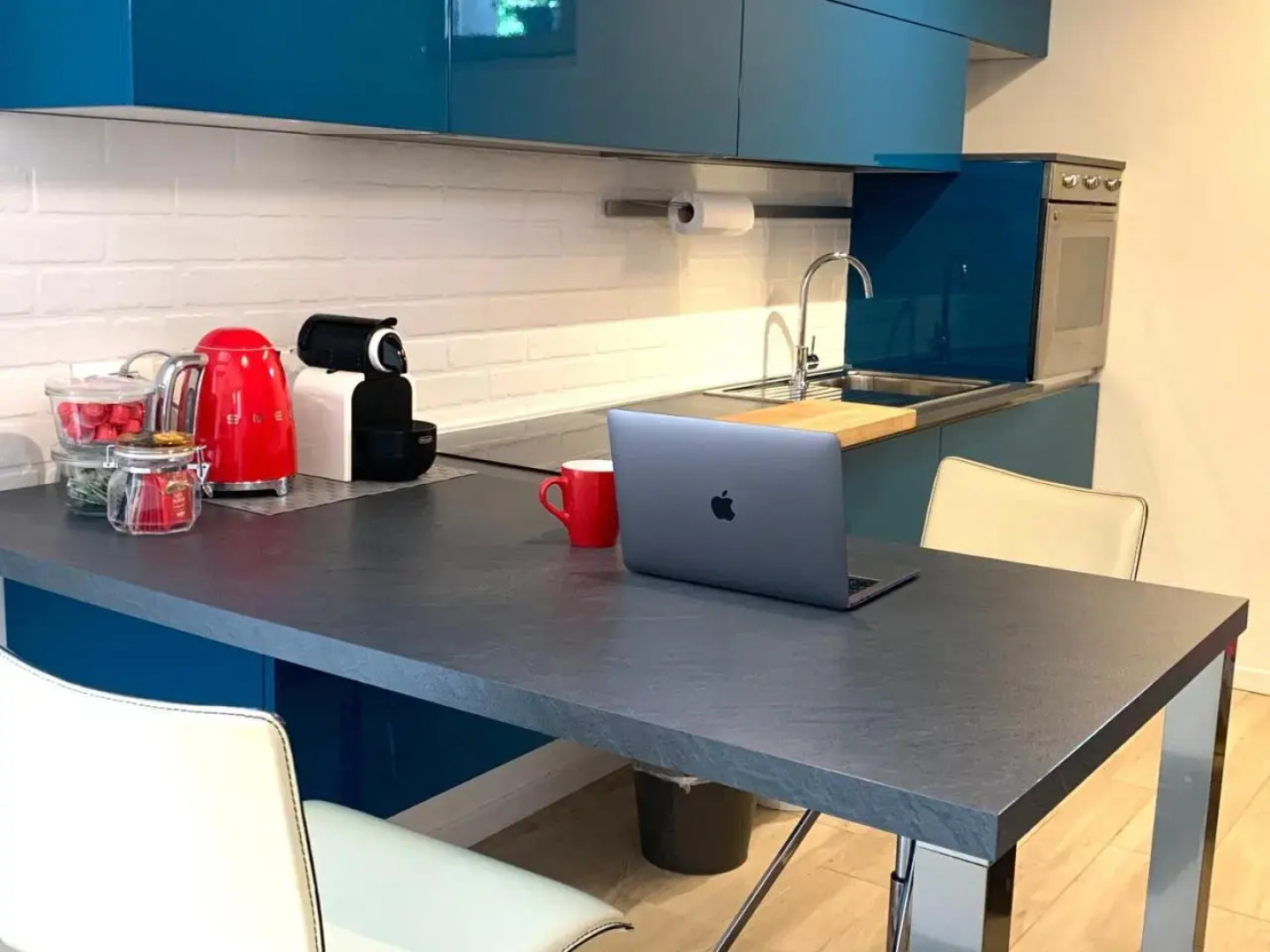 INTERNO 2 Este centro