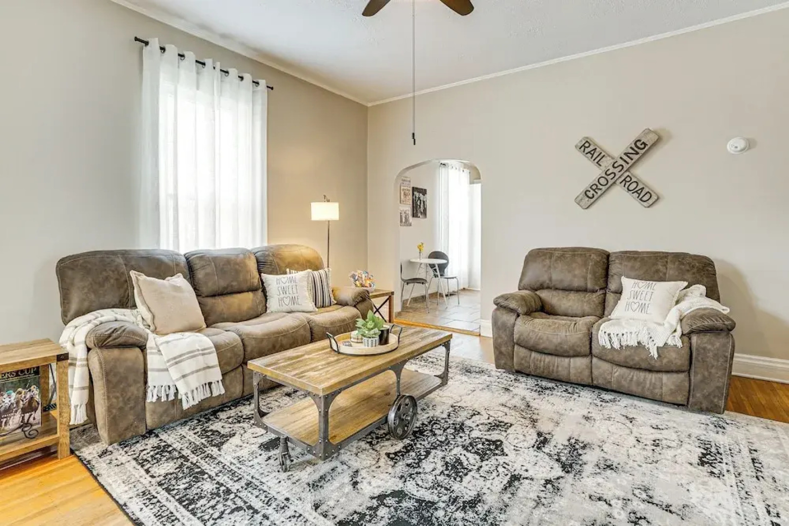 Home w/ Fenced Backyard, 6 Mi to Dtwn Louisville!