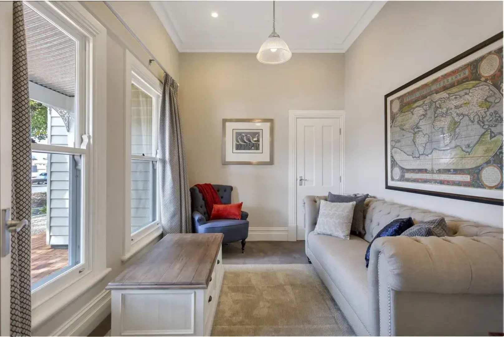 Grandview Accommodation - The Elm Tree Apartments