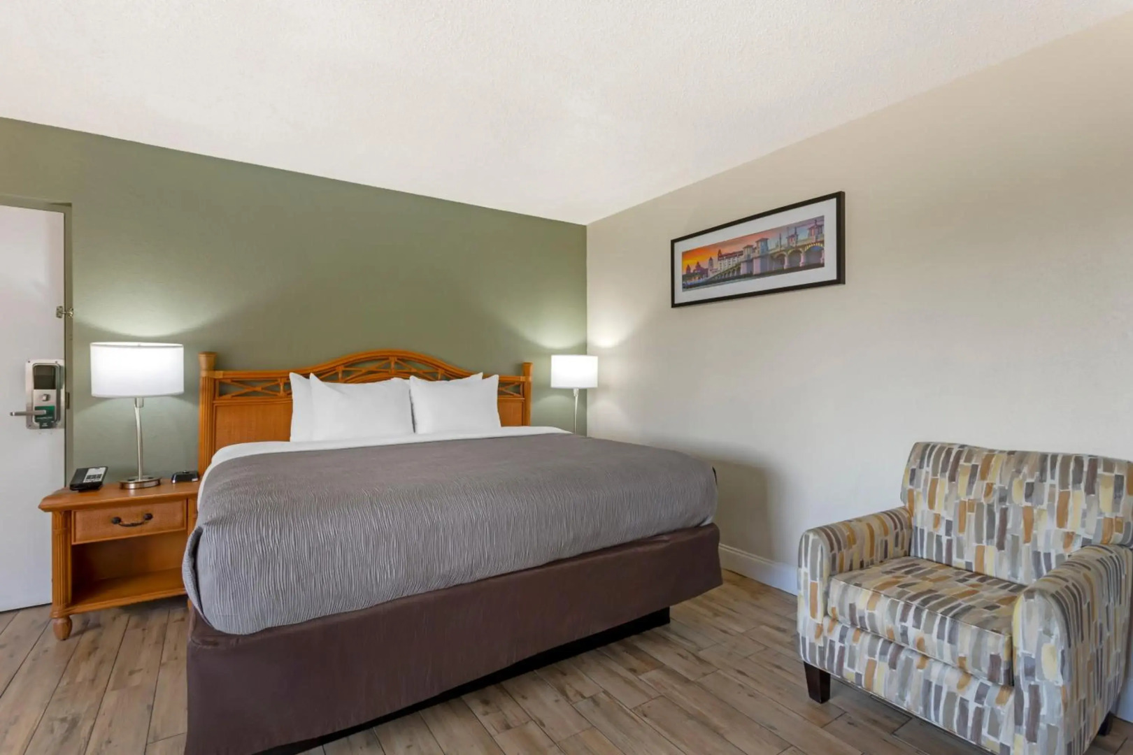 Quality Inn & Suites St Augustine Beach Area