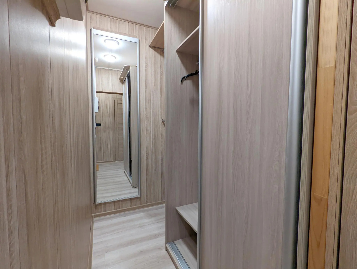 Хорошего дня на улице Александра Козицына 12