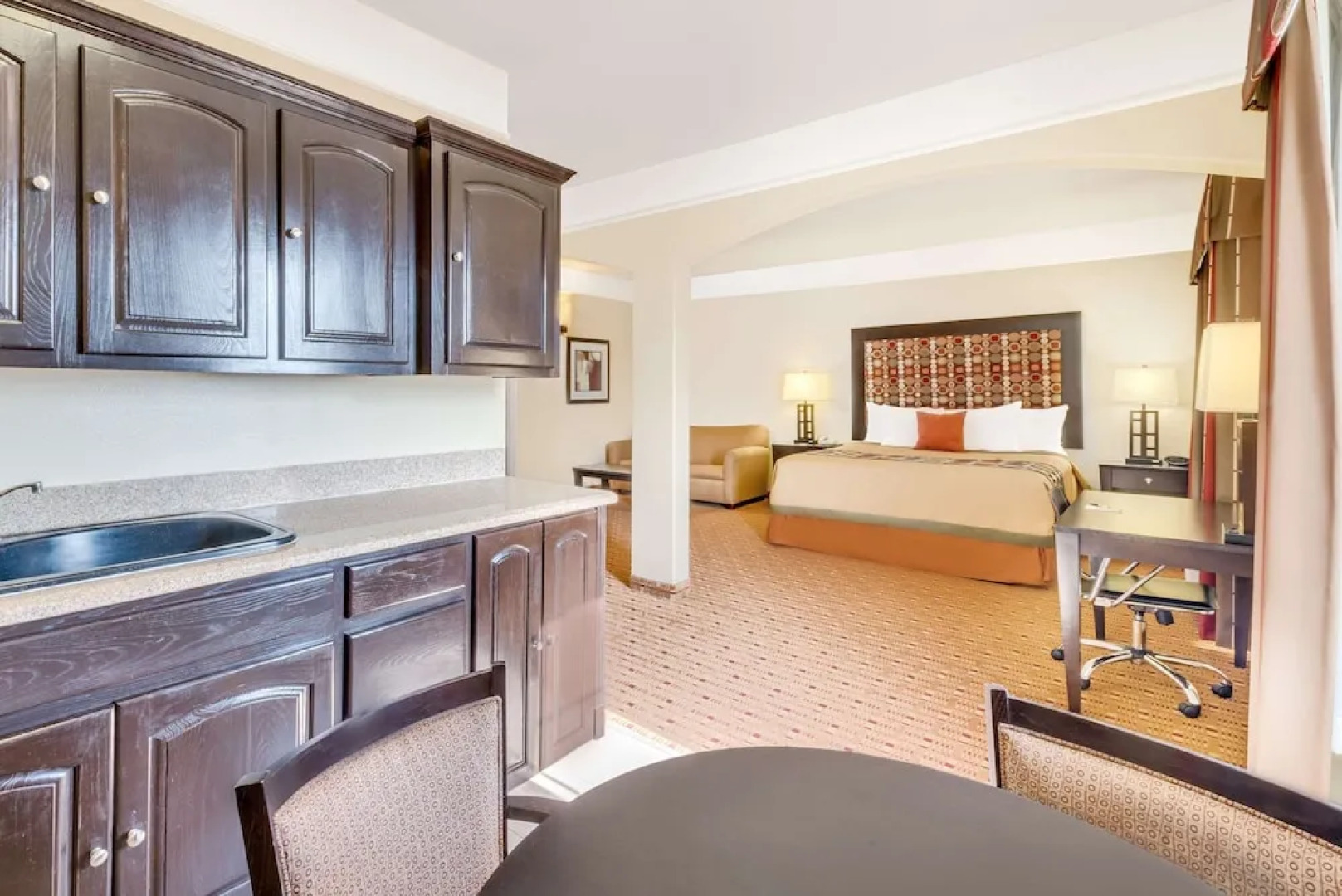 Best Western Plus Arena Inn & Suites