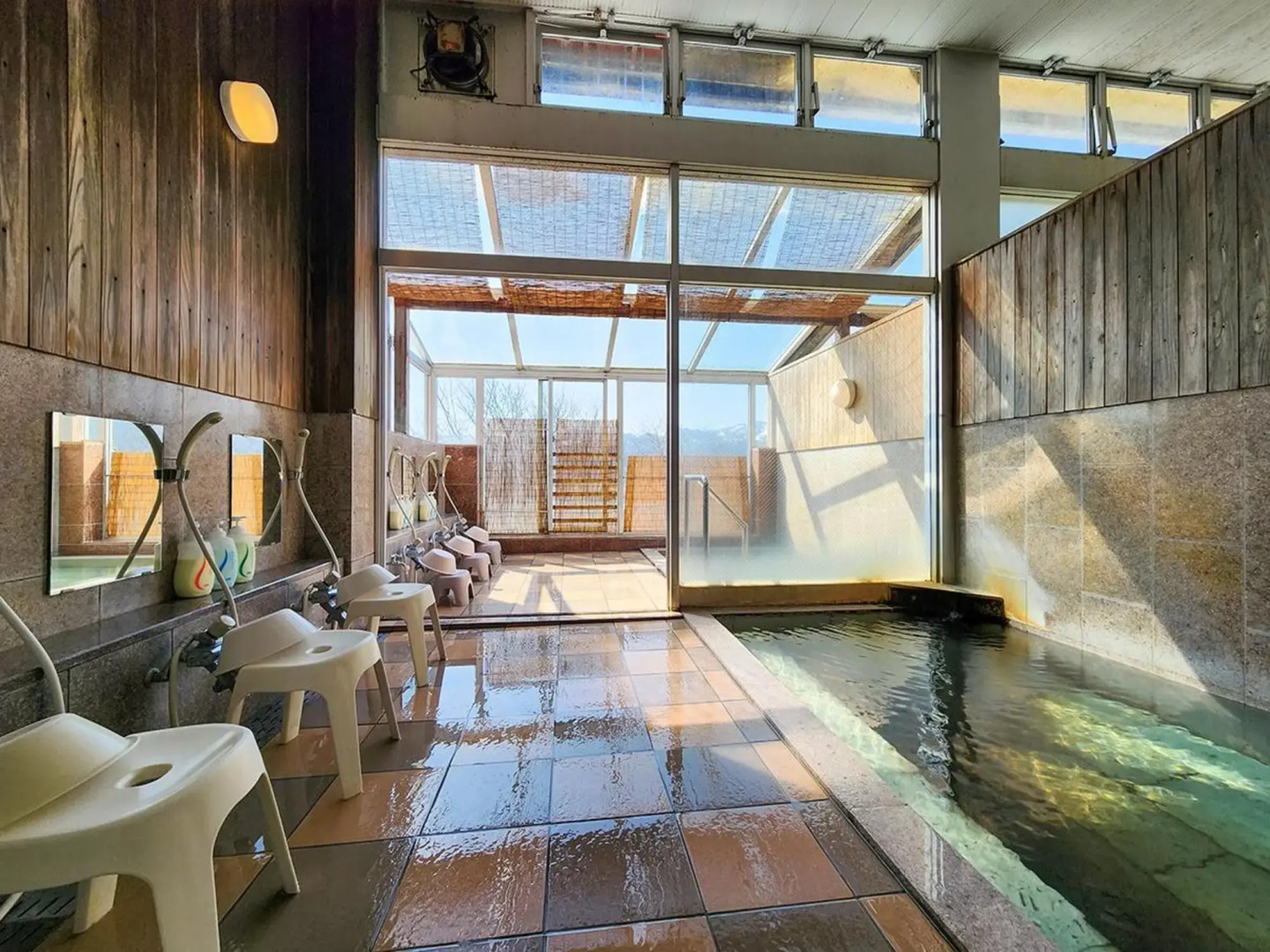 KINSEIKAN Grace Court Realis