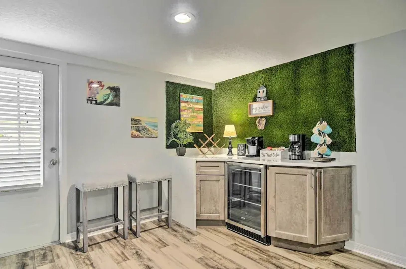 Sunny Seminole Home: Grill, Fire Pit & Fenced Yard