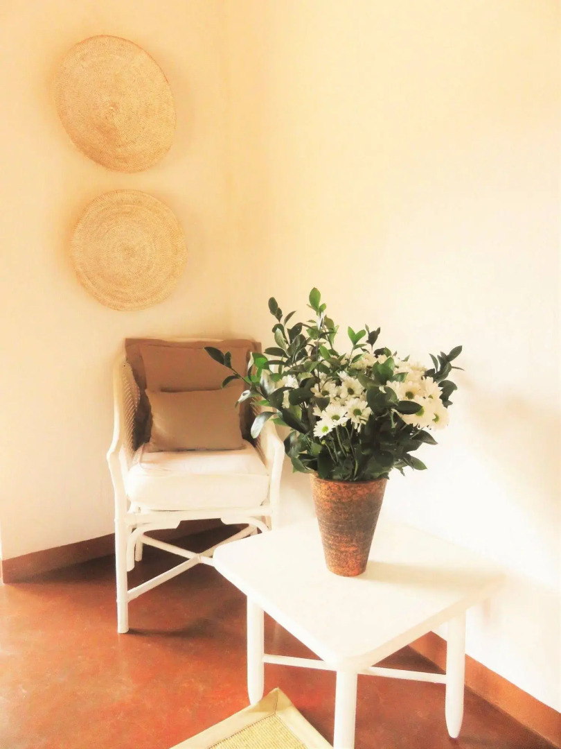 Zebras Crossing Lodge