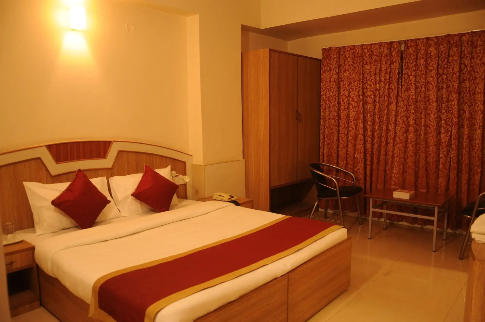 OYO 9633 Hotel Srinidhi Residency