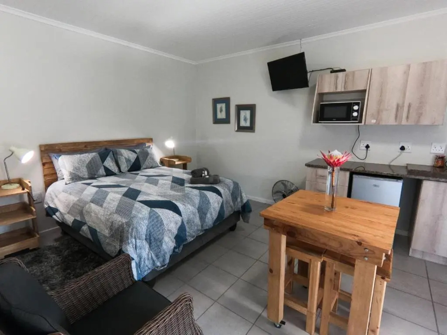 Mountain Breeze Log Cabins