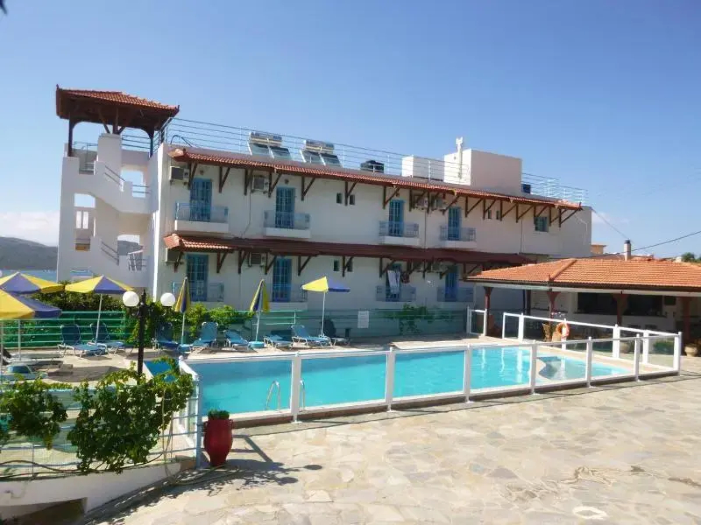 Stavros Apartments