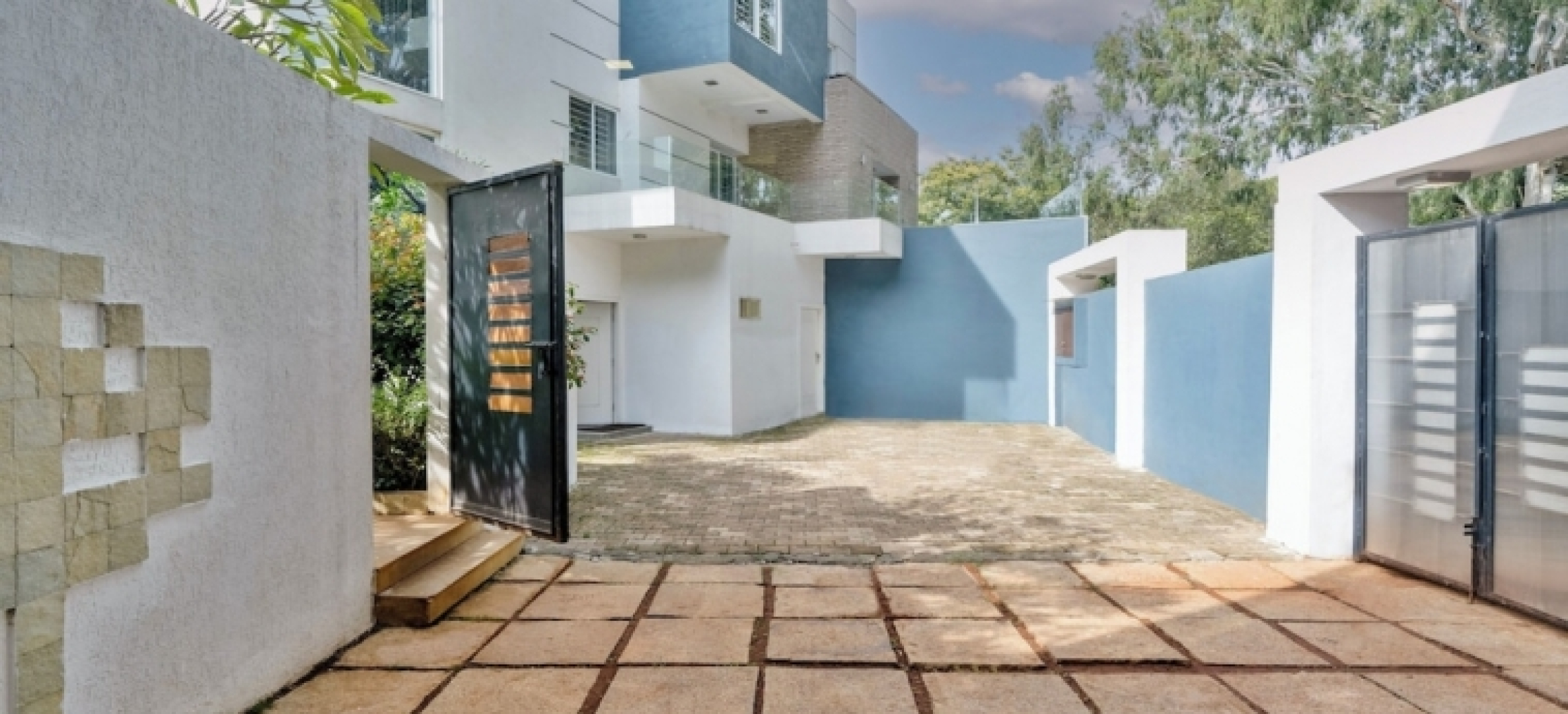 Treebo Midvalley Residence