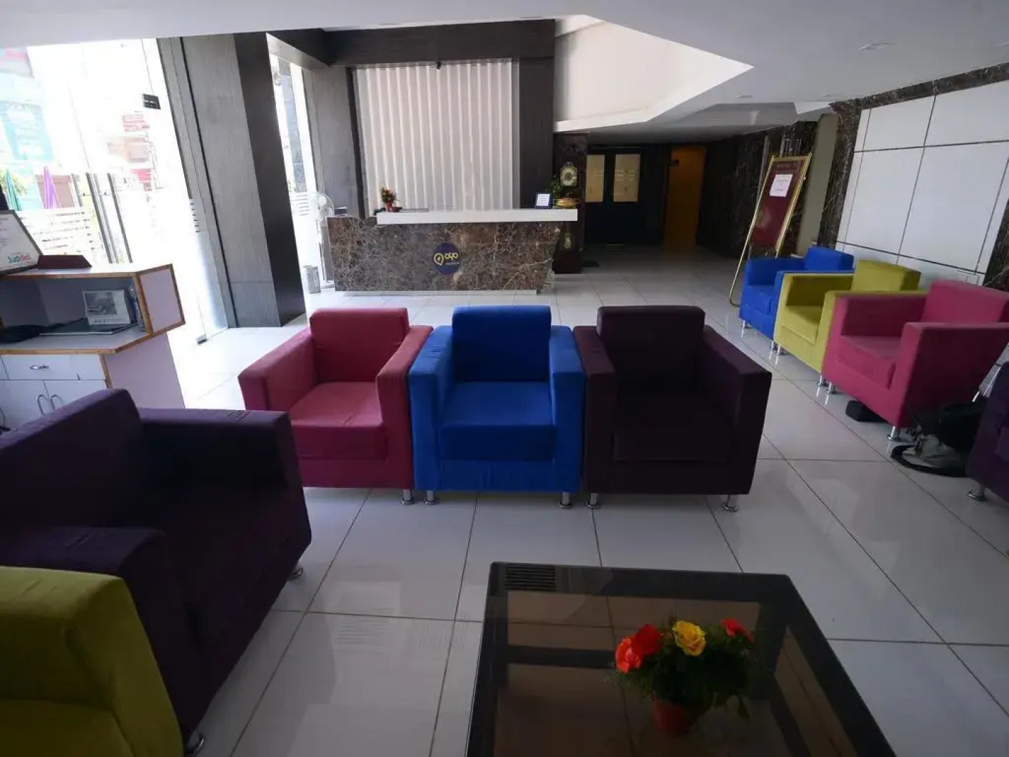 OYO 1637 Hotel Star Residency