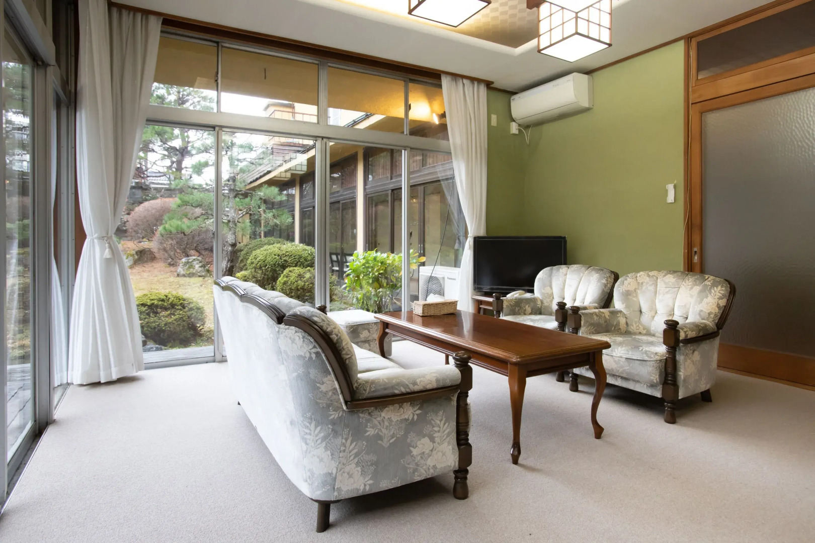 OYO Ryokan Tsuki no Niwa Bandai-Atami Onsen