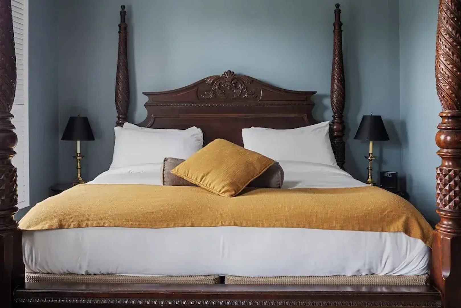 Stone Mountain Manor