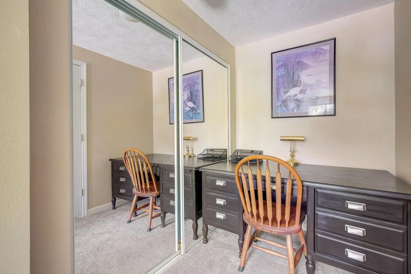 Ideally Located Westminster Home - Sleeps 13