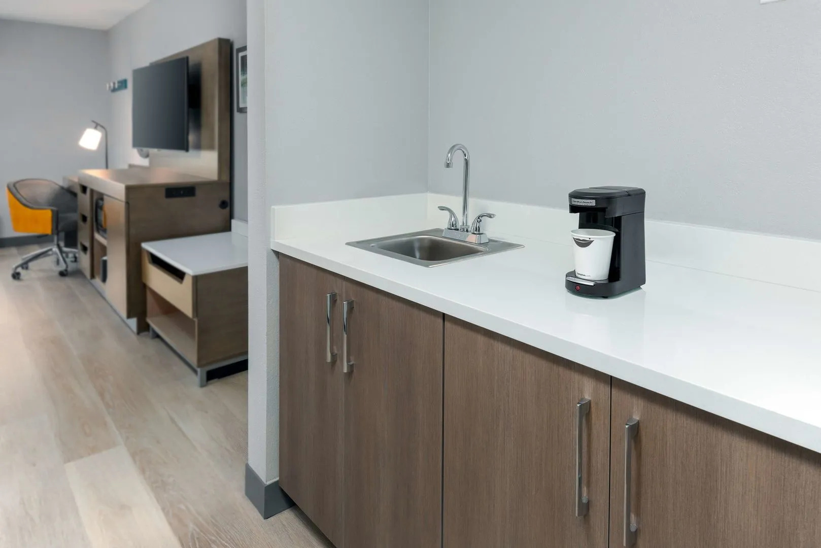 Hampton Inn Hartford/Airport