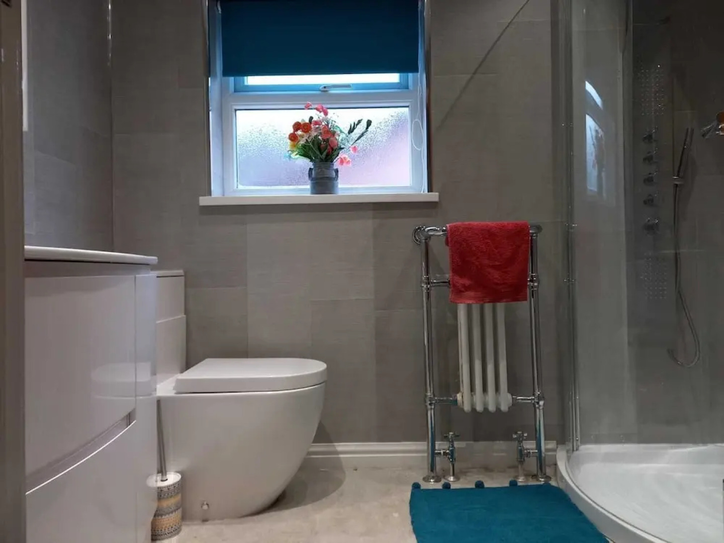 Charming Wentworth Lodge With Countryside Views