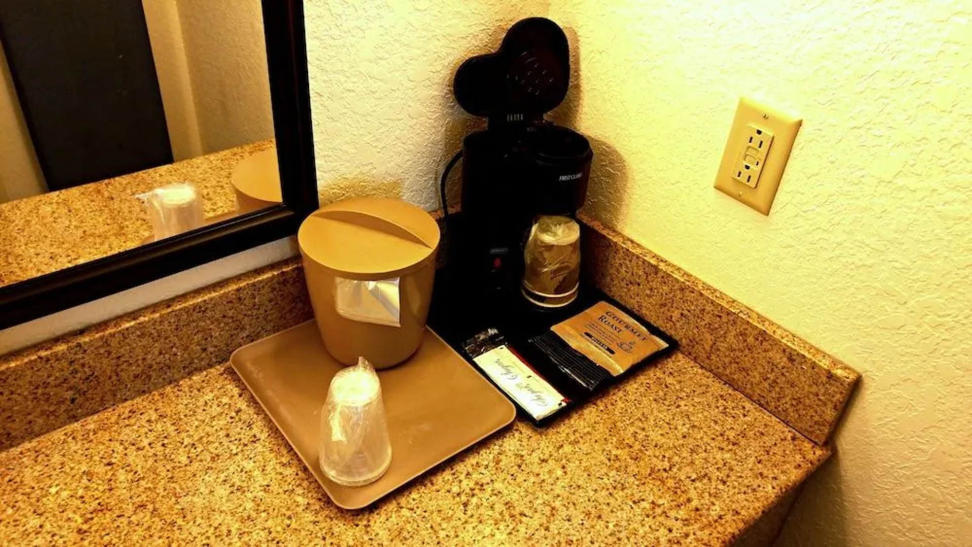 Cochran Inn & Suites