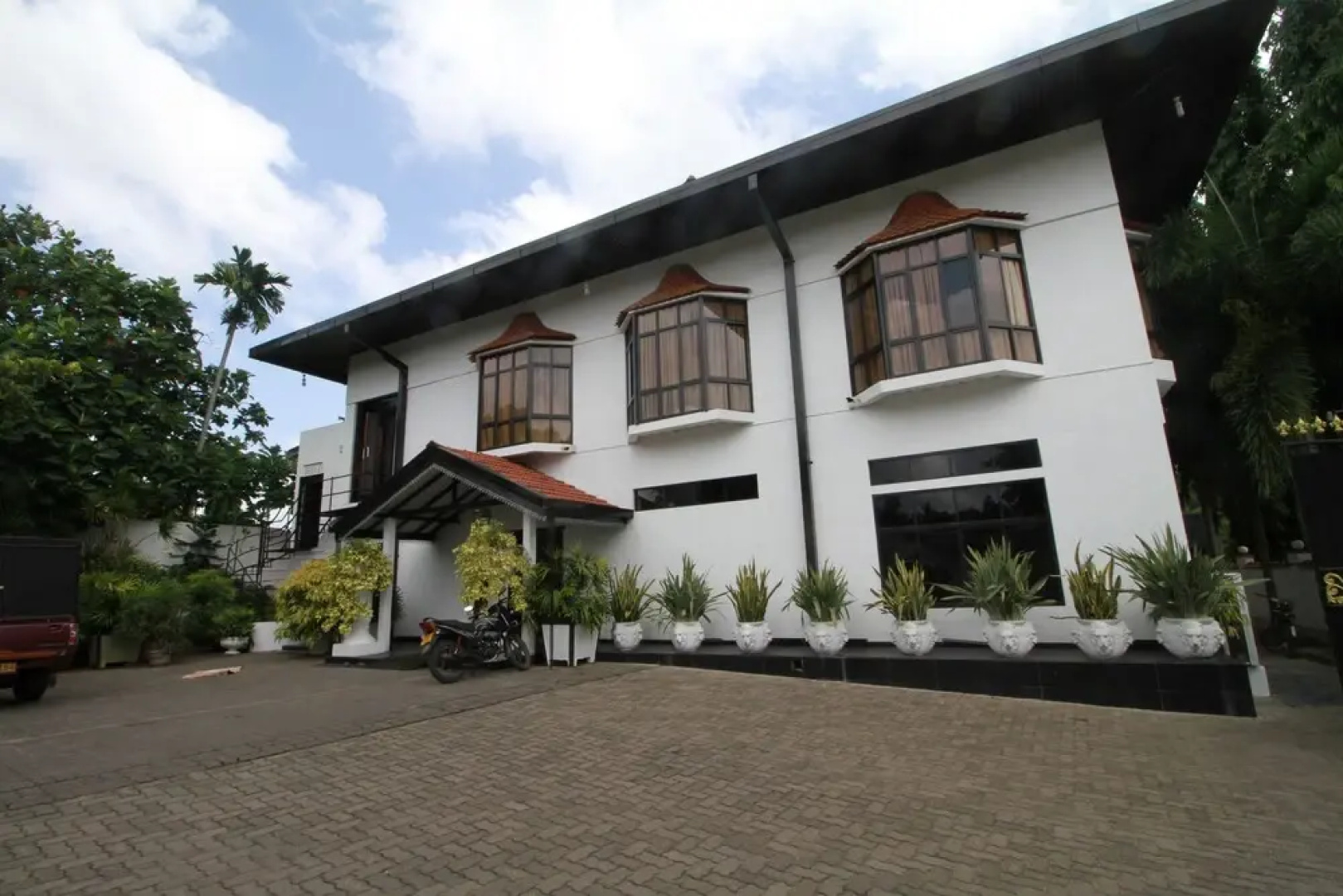 OYO 272 Garden Beach