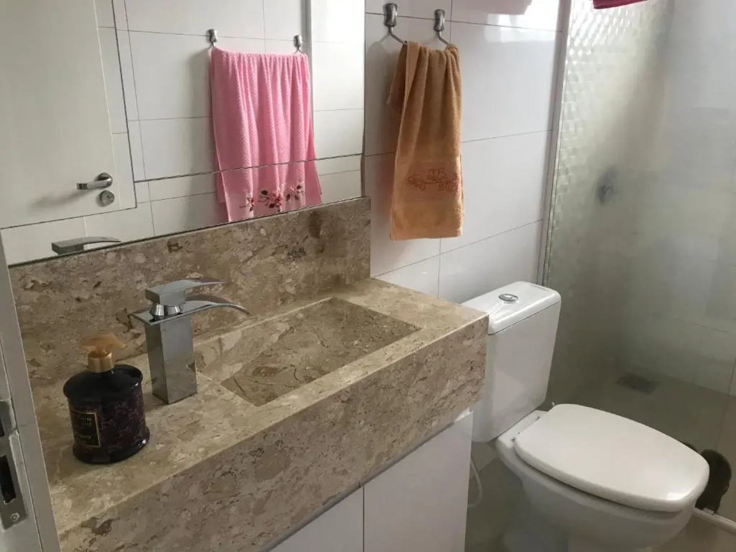 Apto. 03 Quartos à 500m da Praia