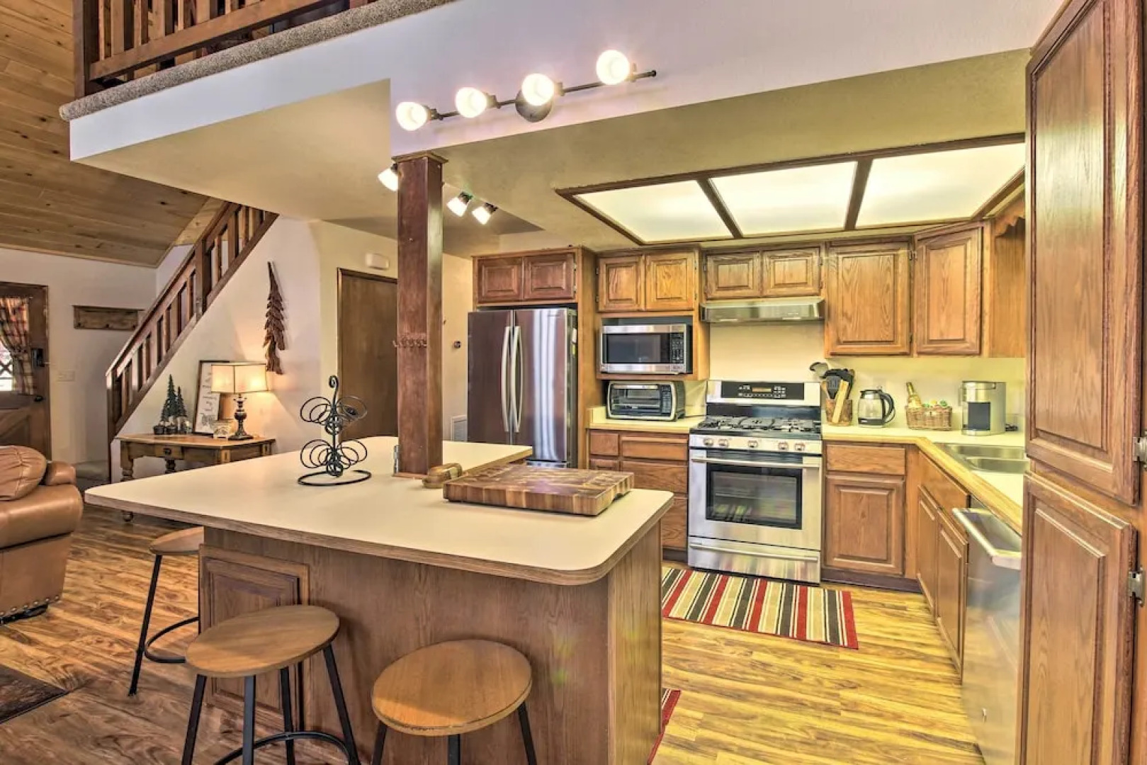 Rustic, Forest-view Retreat in Heber-overgaard!