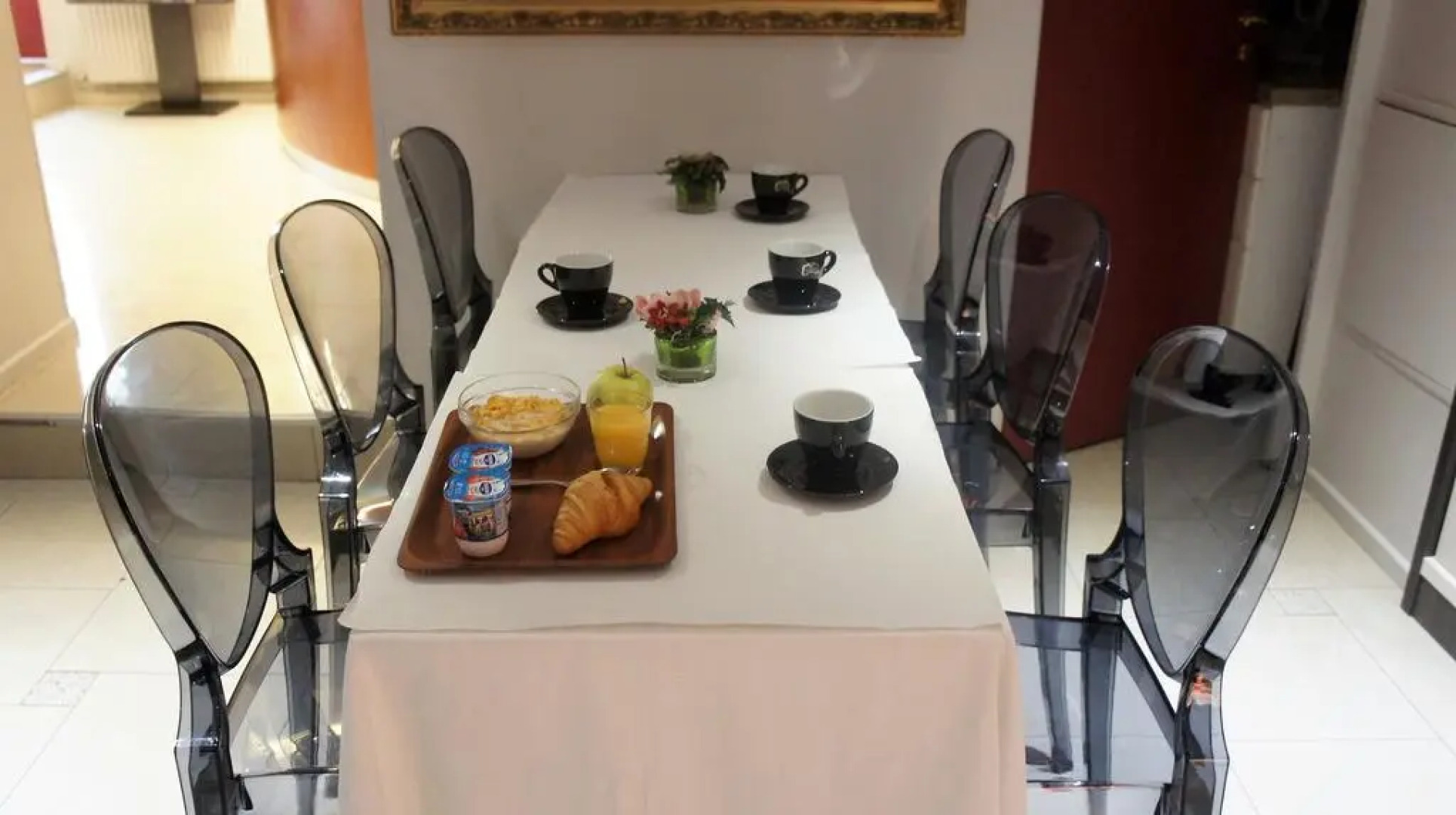 Отель Bellevue Paris Montmartre