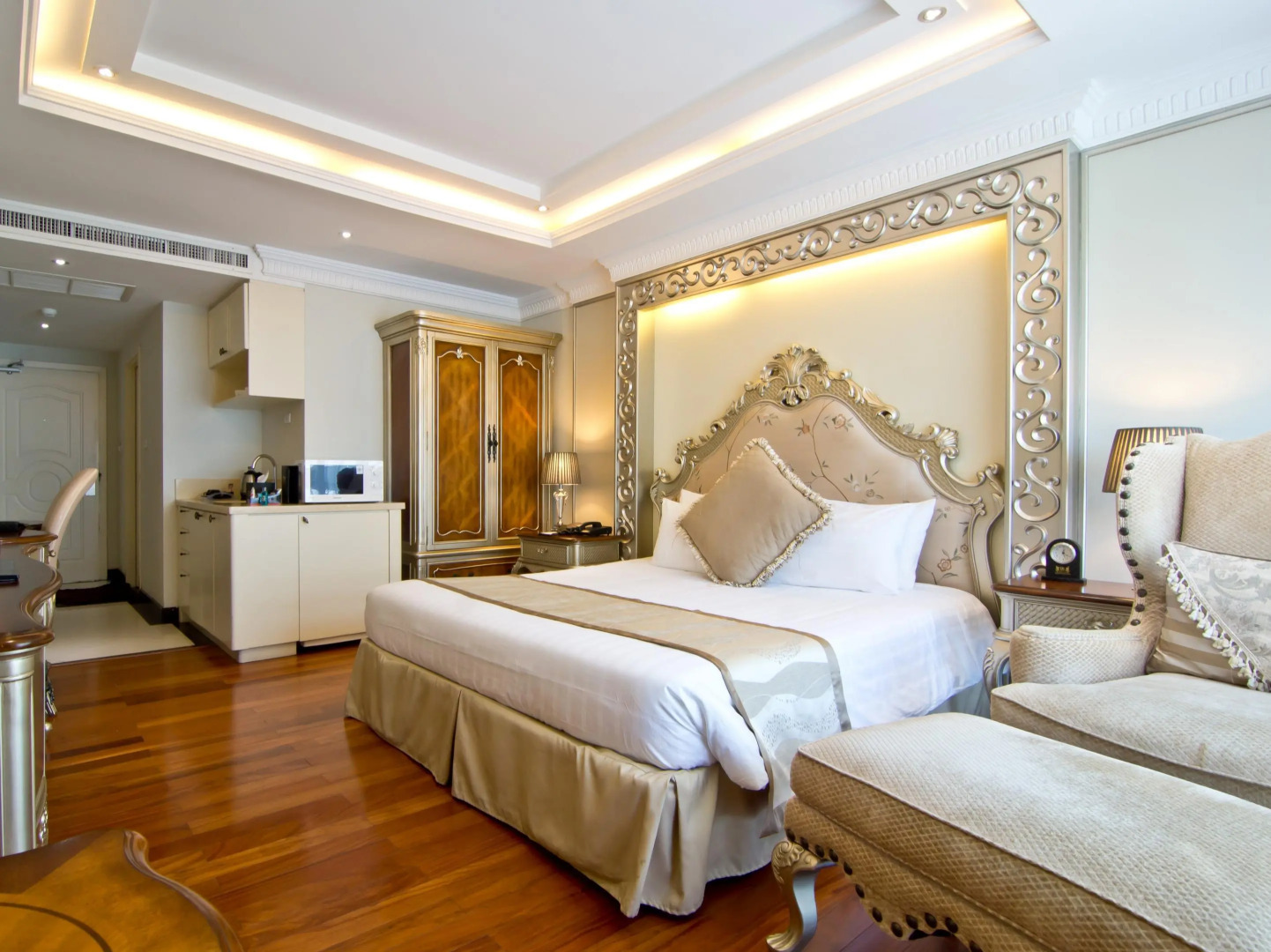 LK The Empress Pattaya