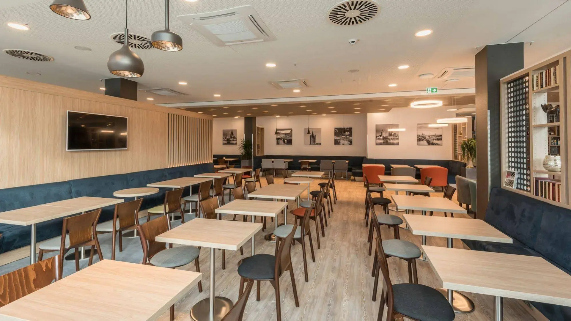 Premier Inn Cologne City Sud Hotel