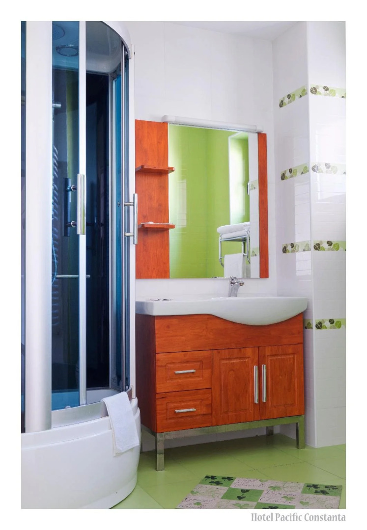 Lira Pacific Aparthotel