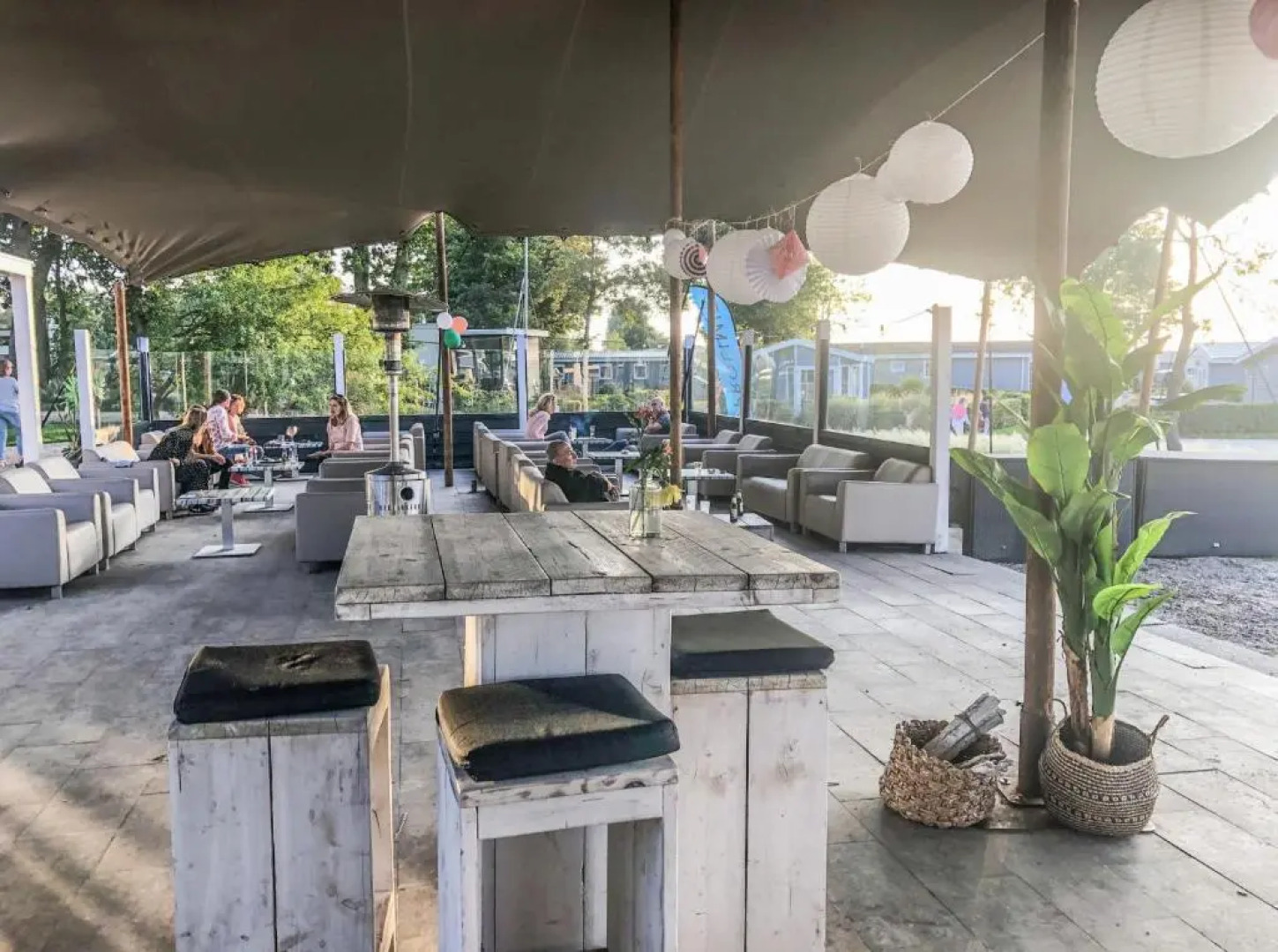 Cube Exclusiv - lakehouse with lakeview