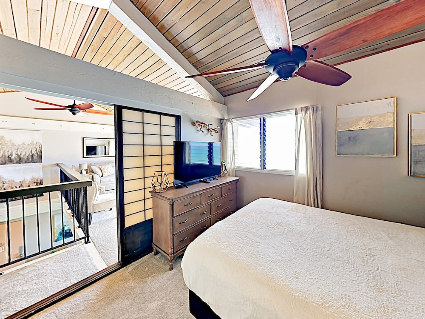 Lower Honoapiilani Condo Unit #404 2 Bedrooms 2 Bathrooms Condo