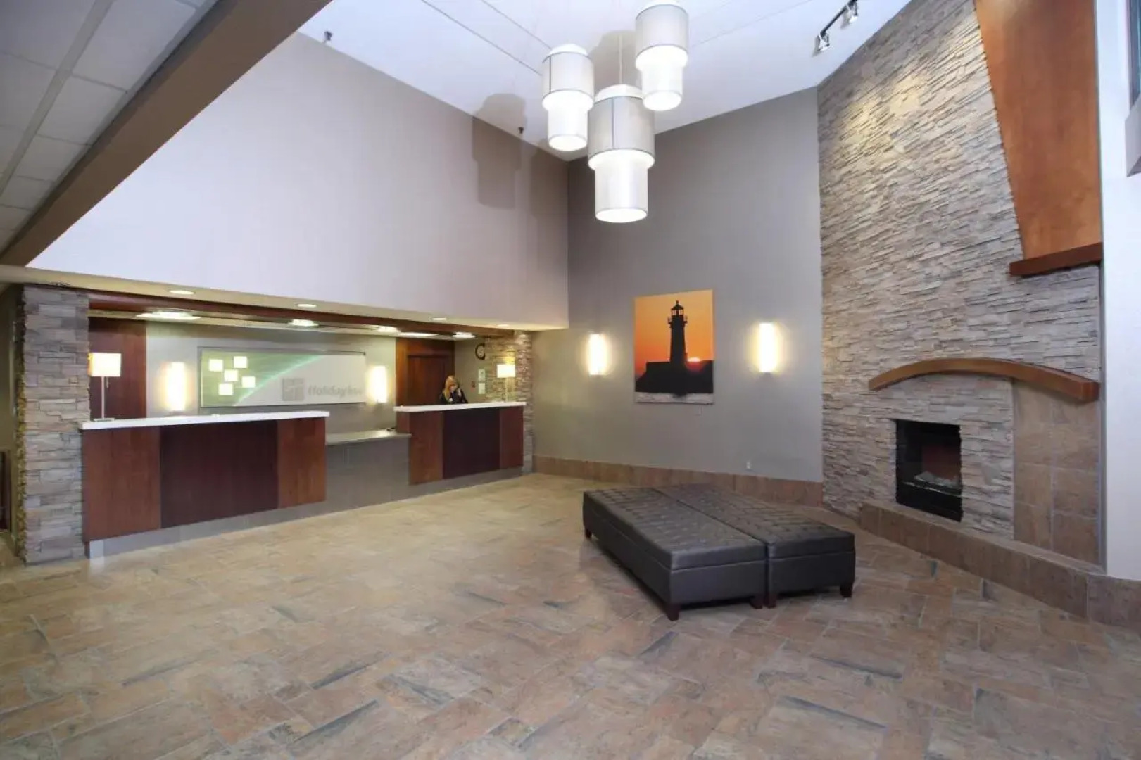 Holiday Inn Hotel & Suites Duluth-Downtown